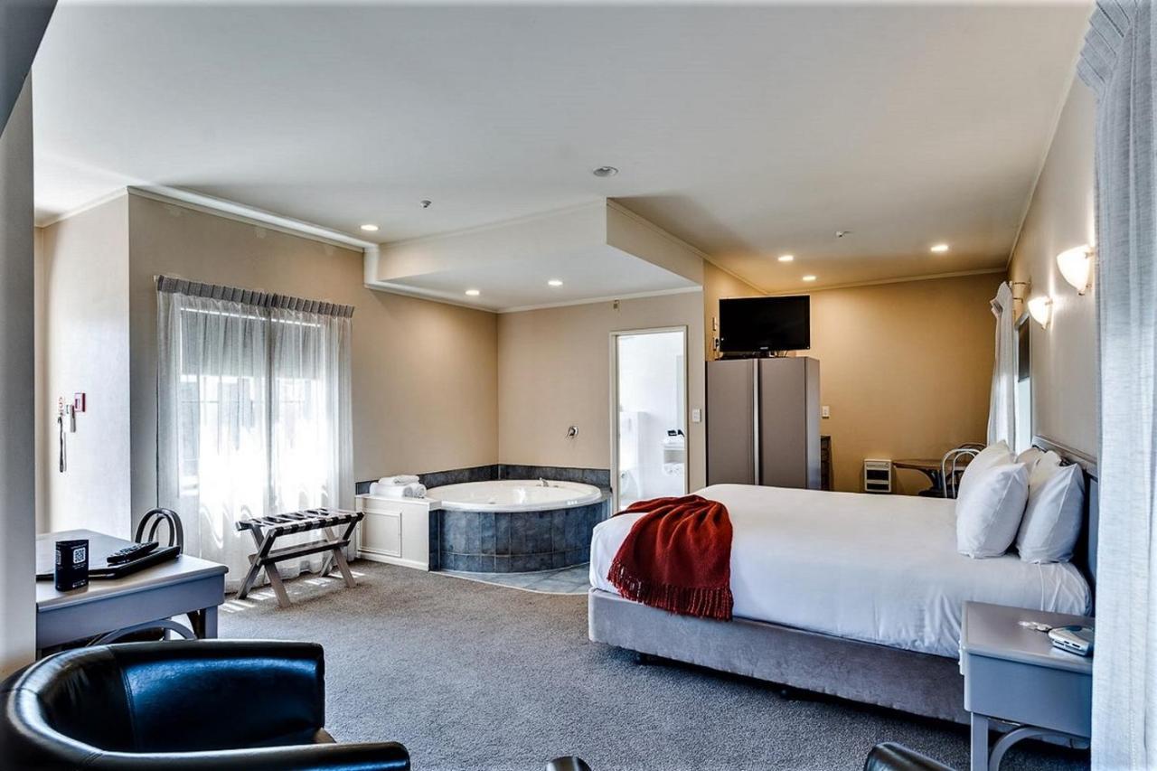 Cumberland Court Motel Хейстингс Экстерьер фото