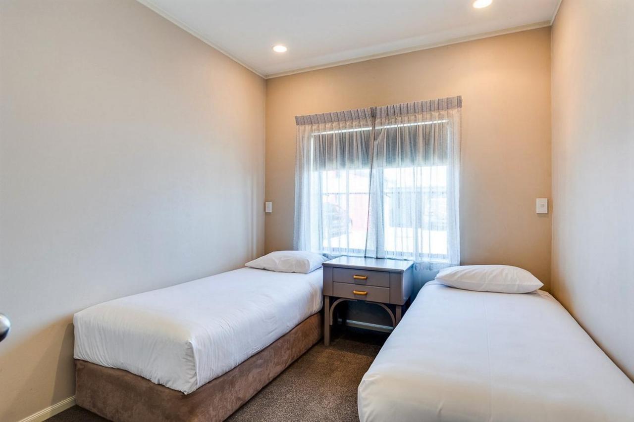 Cumberland Court Motel Хейстингс Экстерьер фото